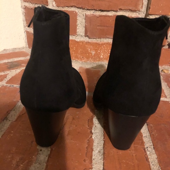 Women’s Sueded Block-Heel Booties Size 11 - Picture 3 of 5